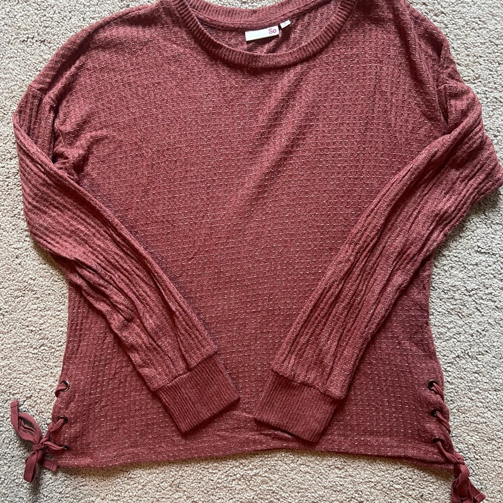 SO Women's Long Sleeve Textured Top - Burgundy